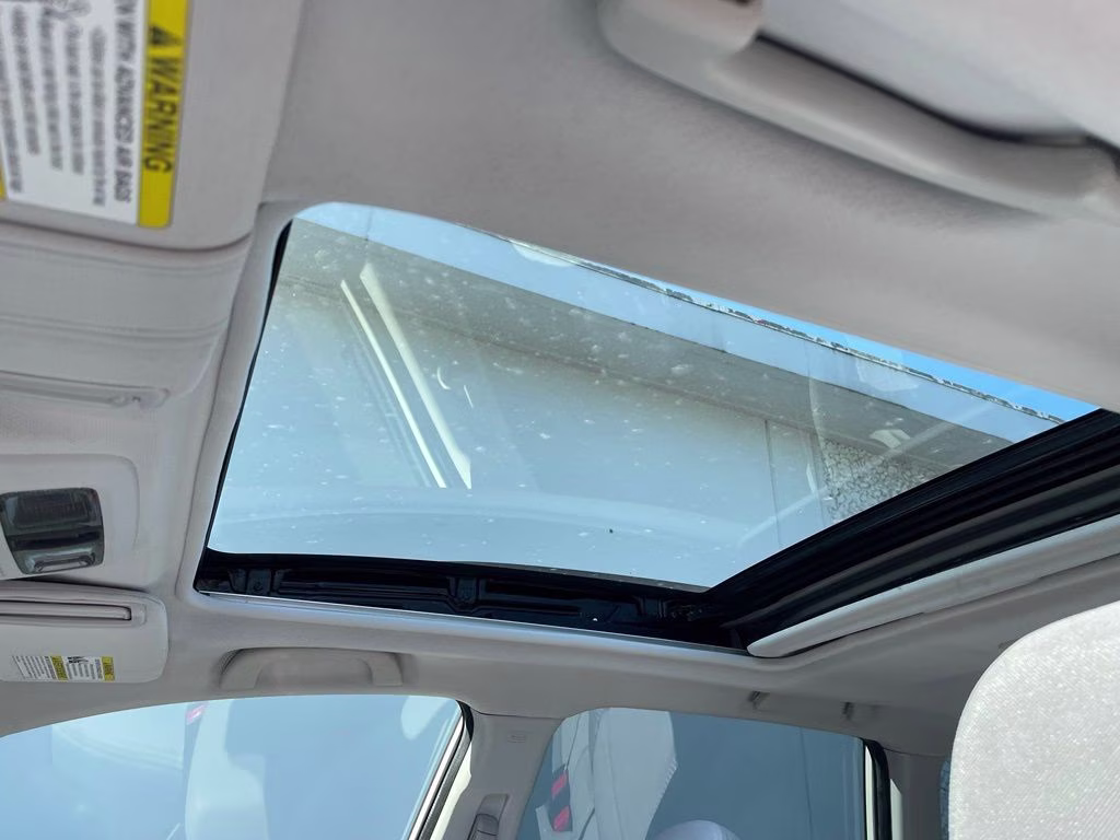 2018 Crystal White Pearl Subaru Forester 2.5i Premium AWD SUV