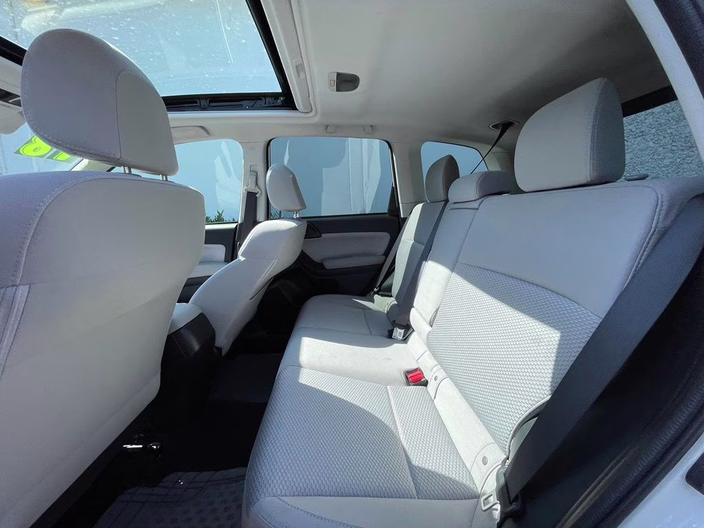 2018 Crystal White Pearl Subaru Forester 2.5i Premium AWD SUV