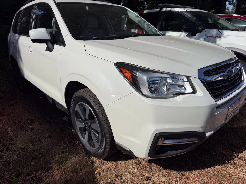 2018 Crystal White Pearl Subaru Forester 2.5i Premium AWD SUV
