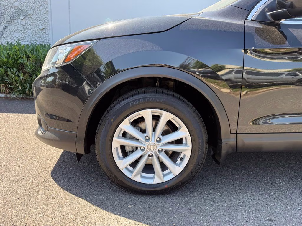 2018 Magnetic Black Nissan Rogue Sport S AWD SUV