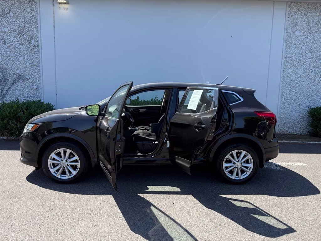 2018 Magnetic Black Nissan Rogue Sport S AWD SUV