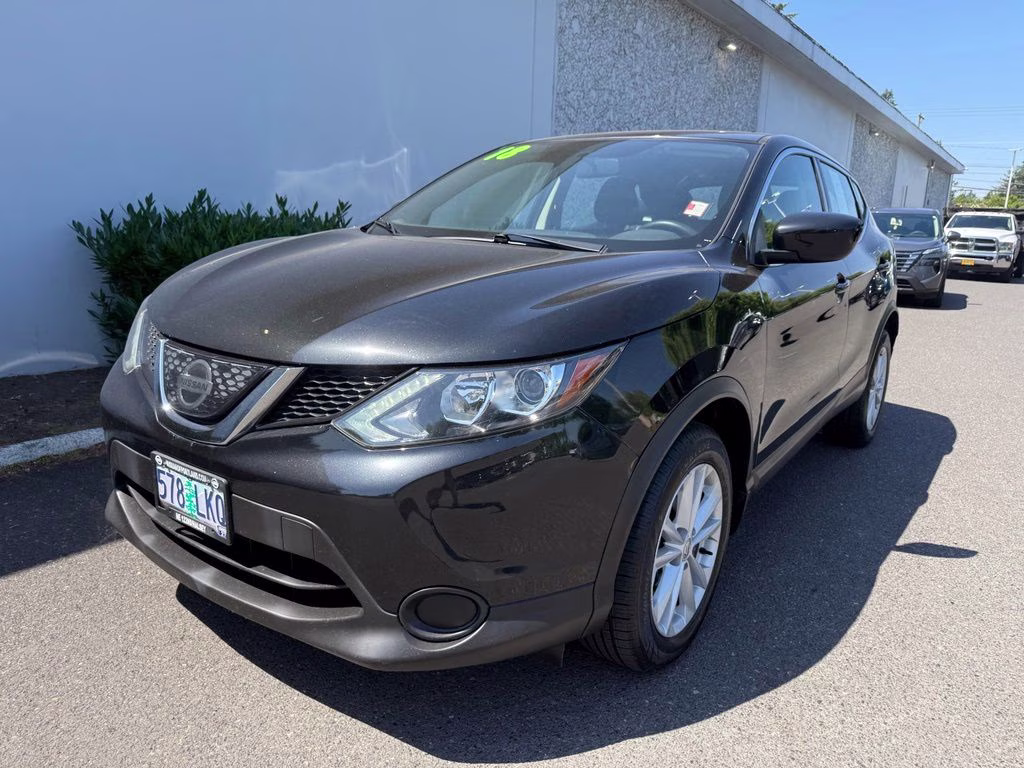 2018 Magnetic Black Nissan Rogue Sport S AWD SUV