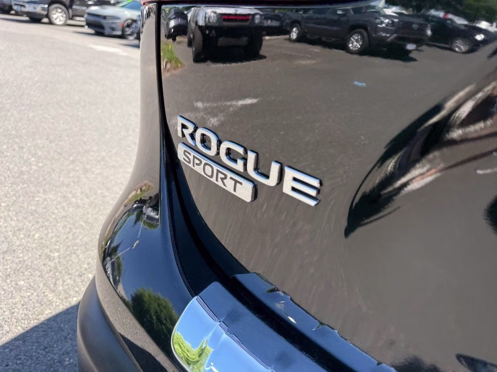2018 Magnetic Black Nissan Rogue Sport S AWD SUV