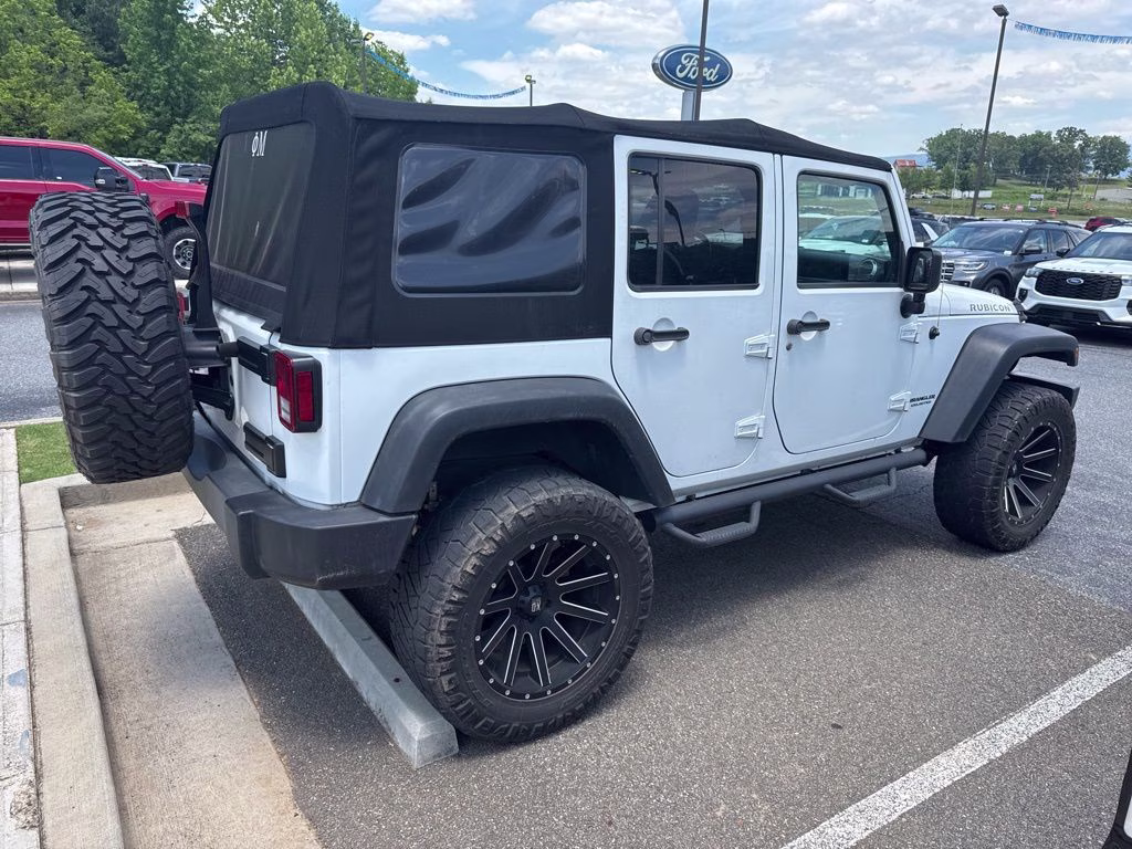 2016 Bright White Clearcoat Jeep Wrangler Unlimited Rubicon 4X4 SUV