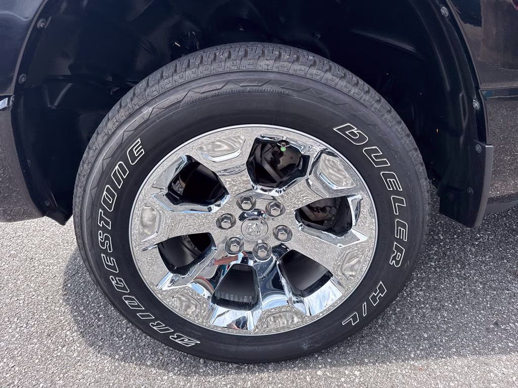 2022 Diamond Black Crystal Pearlcoat Ram 1500 Big Horn/Lone Star RWD Truck