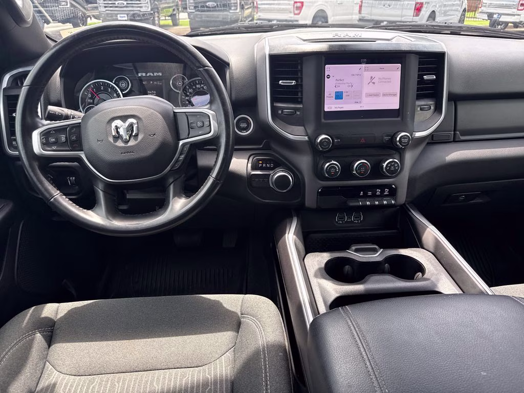 2022 Diamond Black Crystal Pearlcoat Ram 1500 Big Horn/Lone Star RWD Truck