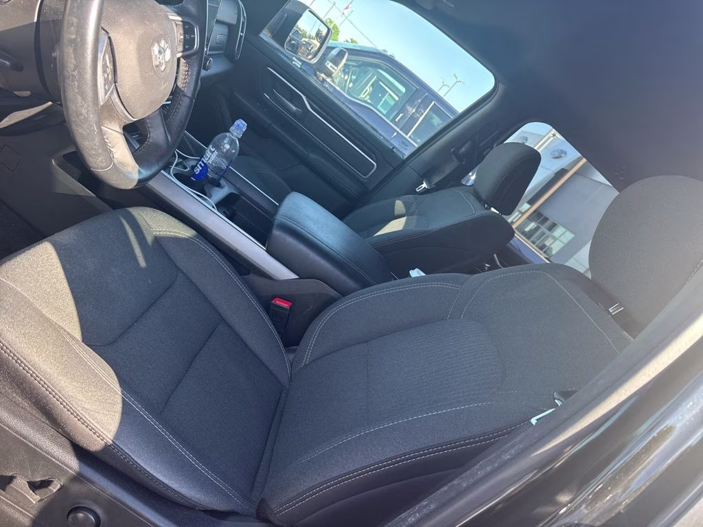 2022 Diamond Black Crystal Pearlcoat Ram 1500 Big Horn/Lone Star 4X4 Truck