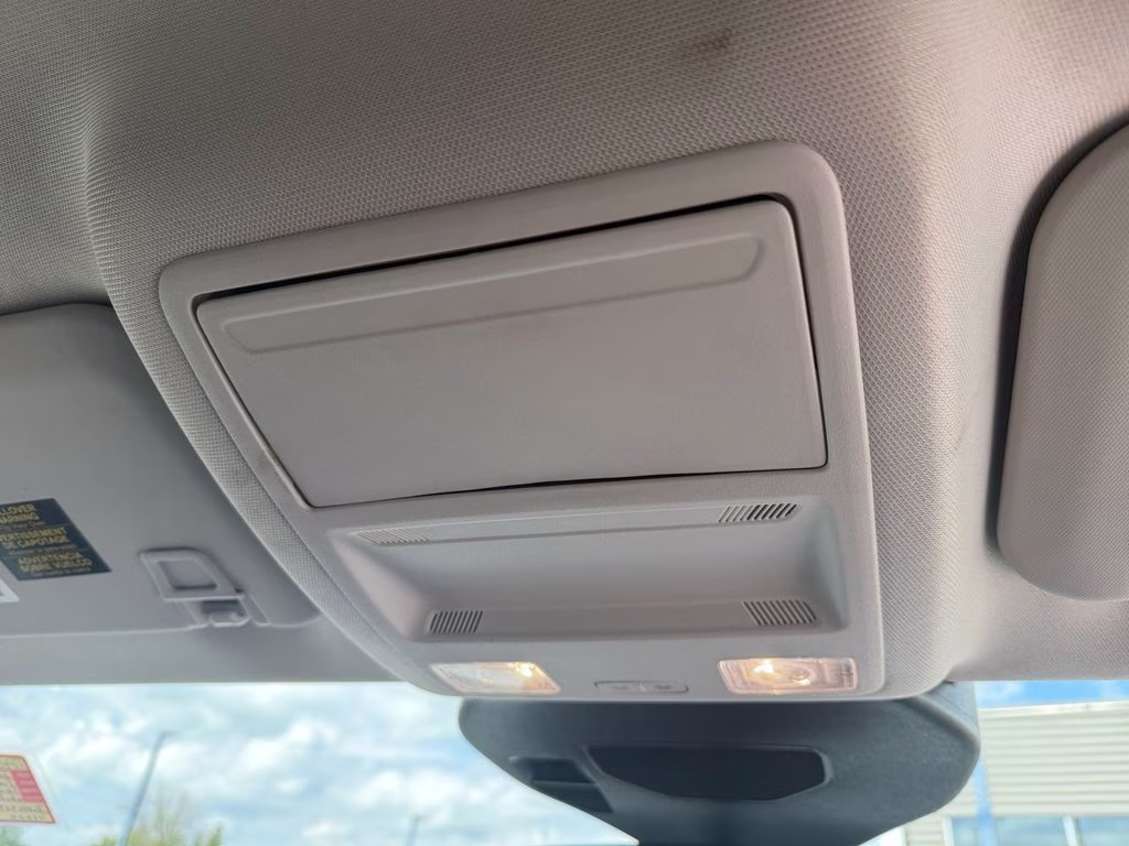 2024 Oxford White Ford Escape Active AWD SUV