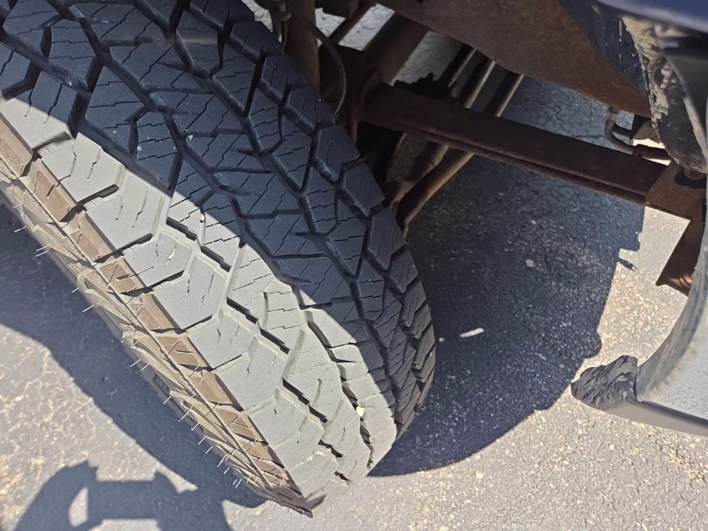 2004 Medium Wedgewood Blue Clearcoat Metallic Ford Super Duty F-350 SRW XLT 4X4 Truck