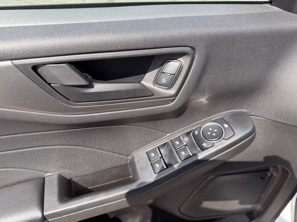 2024 Oxford White Ford Escape Active AWD SUV
