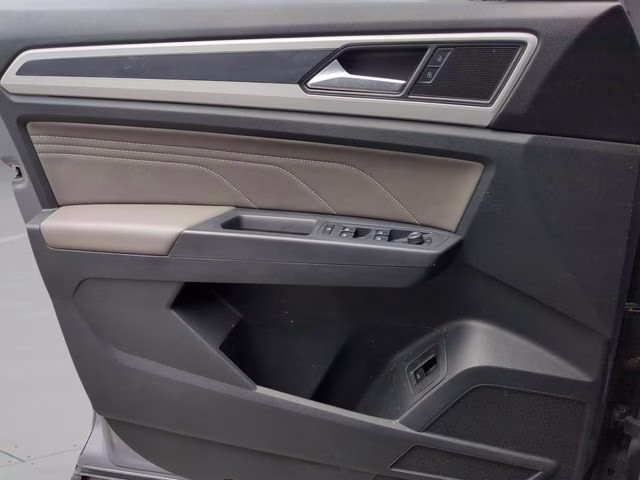 2021 Pure Gray Volkswagen Atlas Cross Sport 3.6L V6 SE w/Technology R-Line AWD SUV