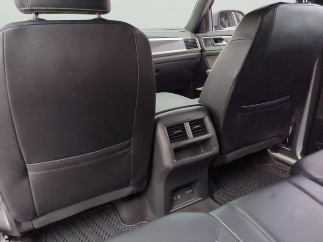 2021 Pure Gray Volkswagen Atlas Cross Sport 3.6L V6 SE w/Technology R-Line AWD SUV