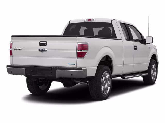 2013 Oxford White Ford F-150 XL 4X4 Truck