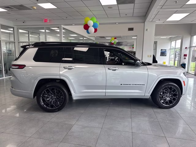 2026 Silver Zynith Jeep Grand Cherokee L Summit 4X4 SUV