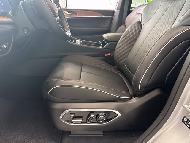2026 Silver Zynith Jeep Grand Cherokee L Summit 4X4 SUV