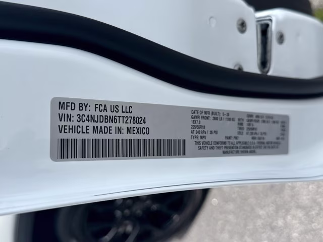 2026 Bright White Clearcoat Jeep Compass Latitude Altitude 4X4 SUV