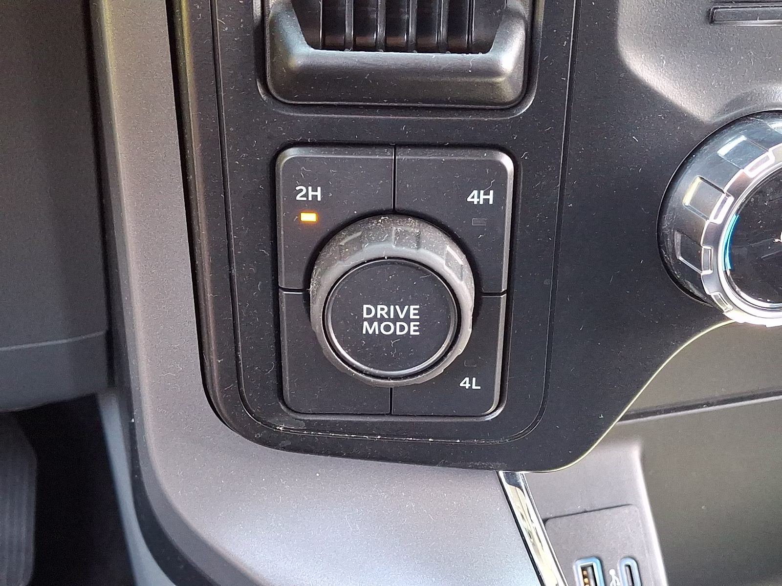 2024 Avalanche - DR Ford F-150 XLT 4X4