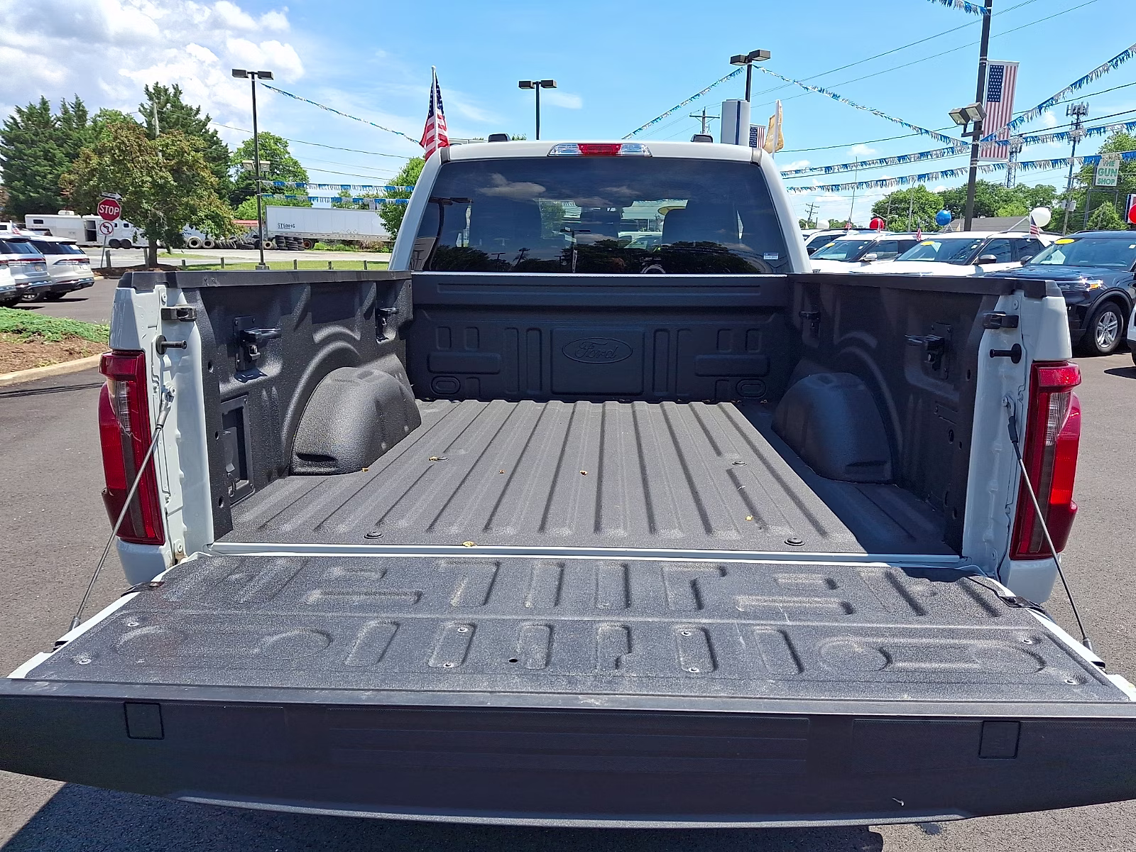2024 Avalanche - DR Ford F-150 XLT 4X4