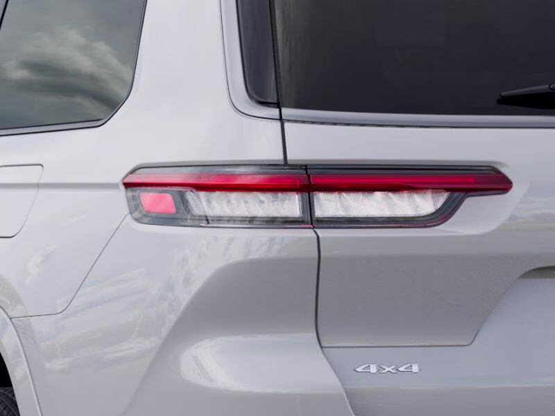2026 Bright White Clear Coat Jeep Grand Cherokee L Grand Cherokee Limited Reserve 4x4 SUV
