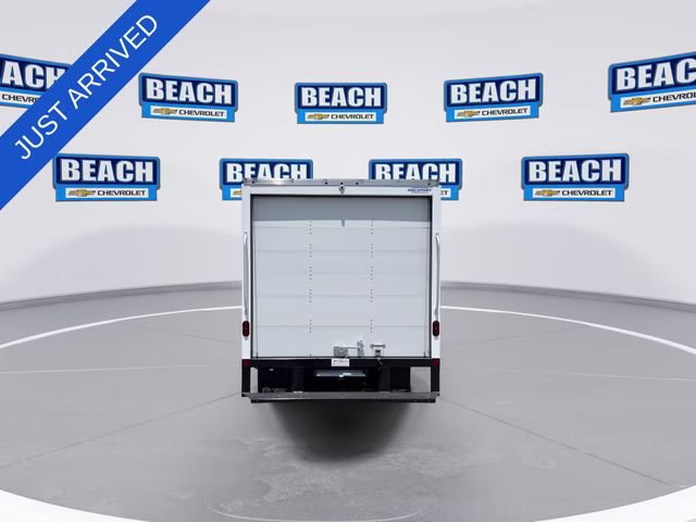 2026 Summit White Chevrolet Express Cutaway 3500 1WT RWD Long Wheelbase