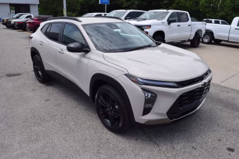 2026 White Chevrolet Trax ACTIV FWD SUV
