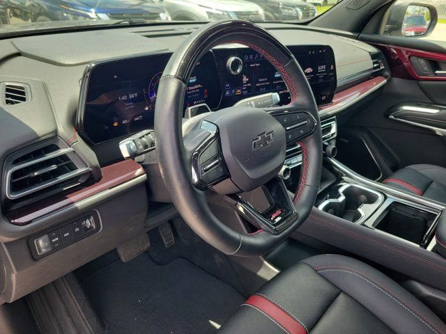 2024 Stardust Metallic Chevrolet Traverse RS AWD SUV