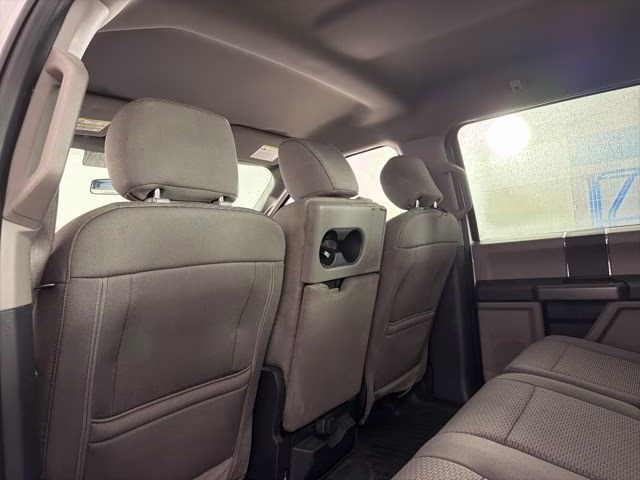 2019 Oxford White Ford F-150 XLT 4X4 Truck
