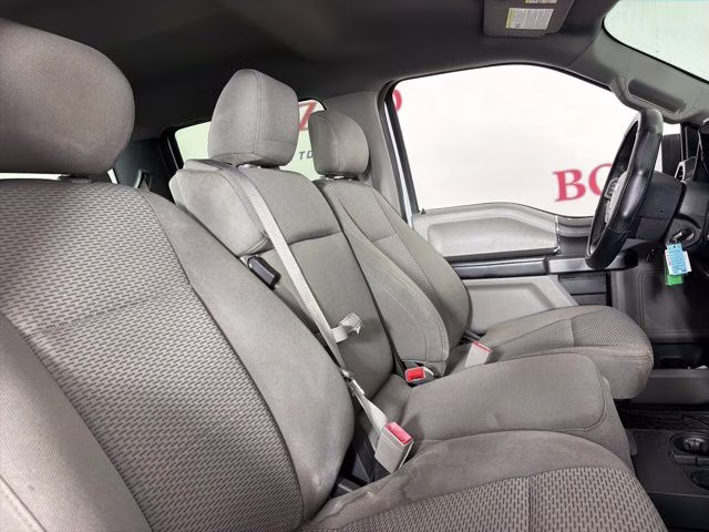 2019 Oxford White Ford F-150 XLT 4X4 Truck