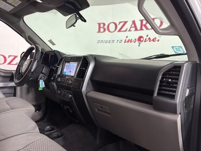 2019 Oxford White Ford F-150 XLT 4X4 Truck