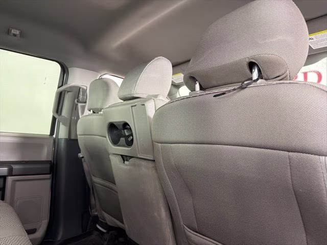 2019 Oxford White Ford F-150 XLT 4X4 Truck