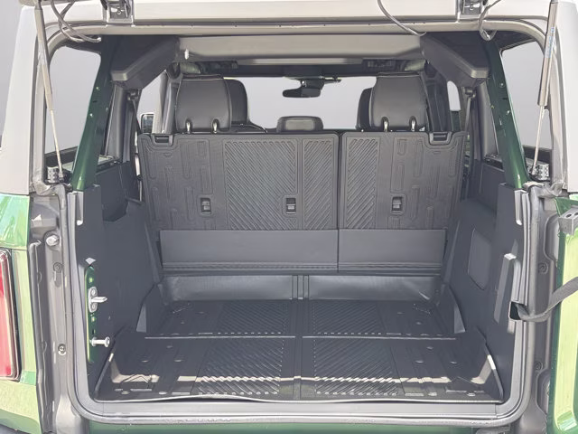 2025 Green Metallic Ford Bronco Outer Banks 4X4 Convertible