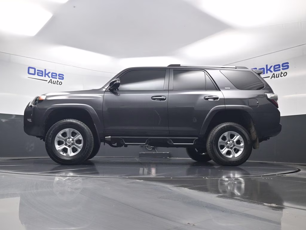 2021 Magnetic Gray Metallic Toyota 4Runner SR5 Premium 4X4 SUV
