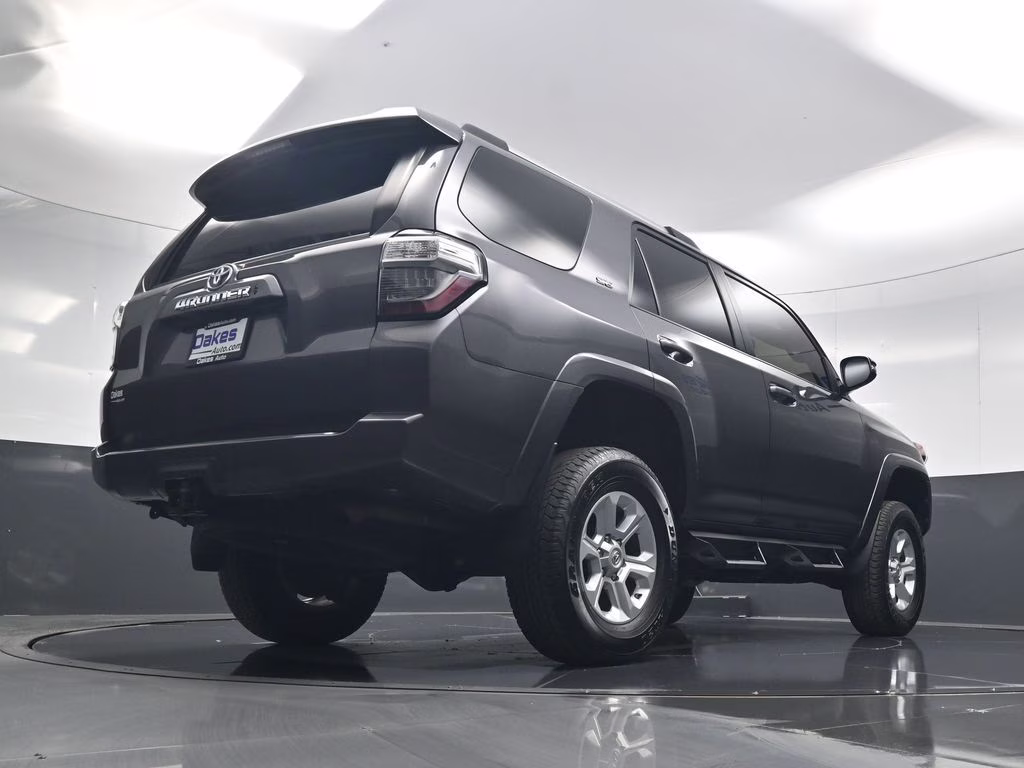 2021 Magnetic Gray Metallic Toyota 4Runner SR5 Premium 4X4 SUV