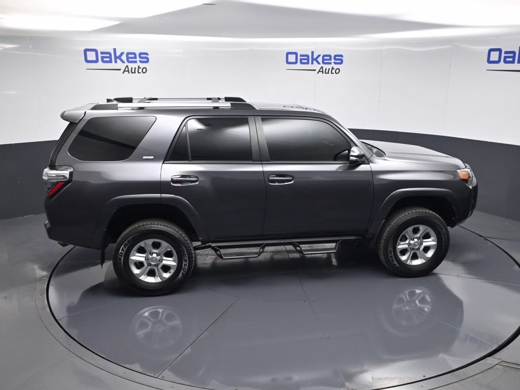 2021 Magnetic Gray Metallic Toyota 4Runner SR5 Premium 4X4 SUV