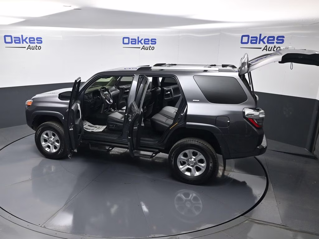 2021 Magnetic Gray Metallic Toyota 4Runner SR5 Premium 4X4 SUV