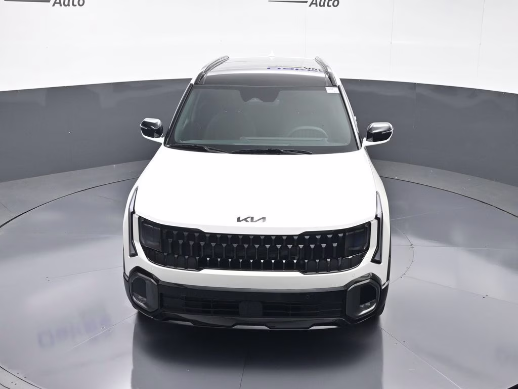 2027 Snow White Pearl Kia Seltos X-Line SX AWD SUV