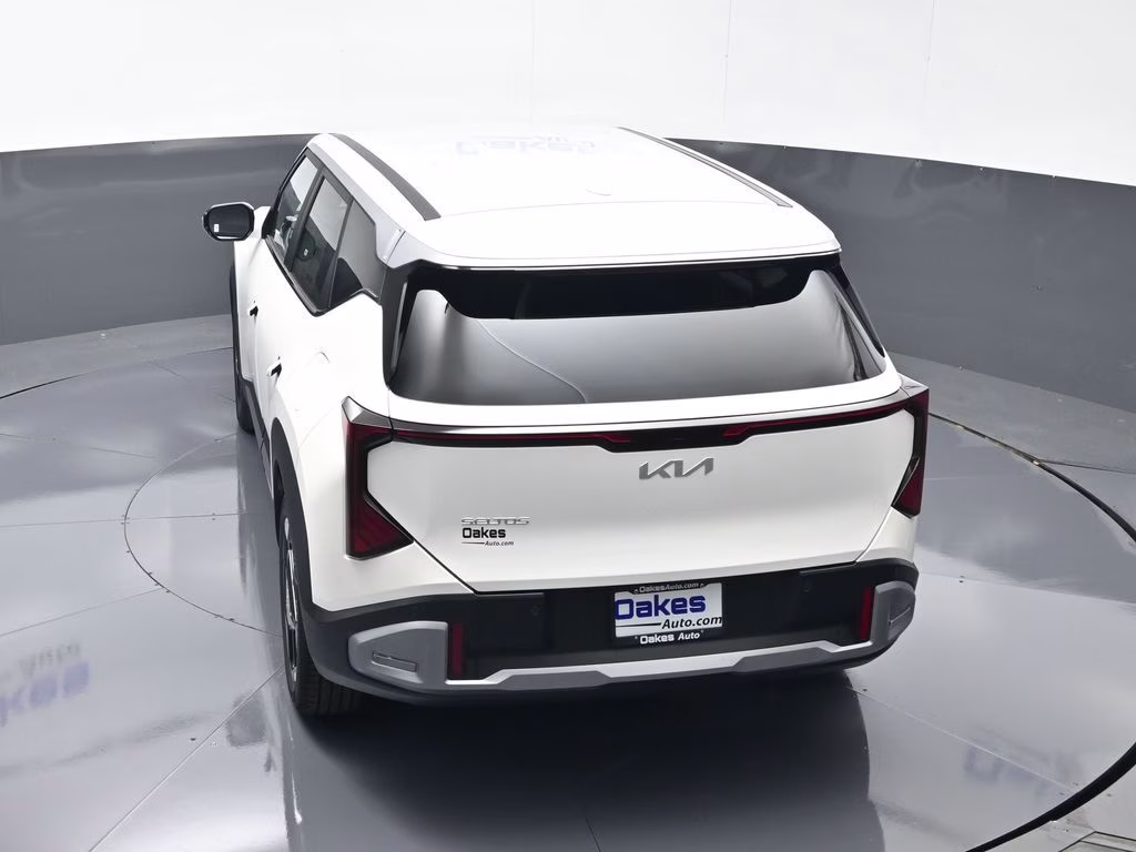2027 Snow White Pearl Kia Seltos S FWD SUV