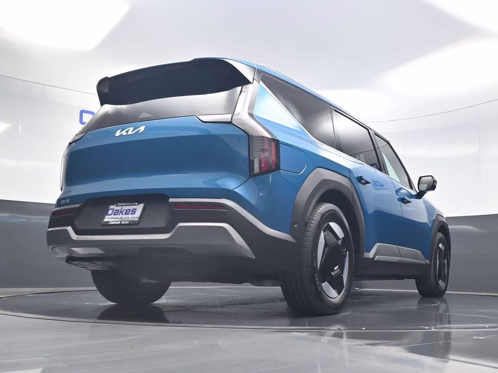 2026 Ocean Blue Kia EV9 Wind AWD SUV