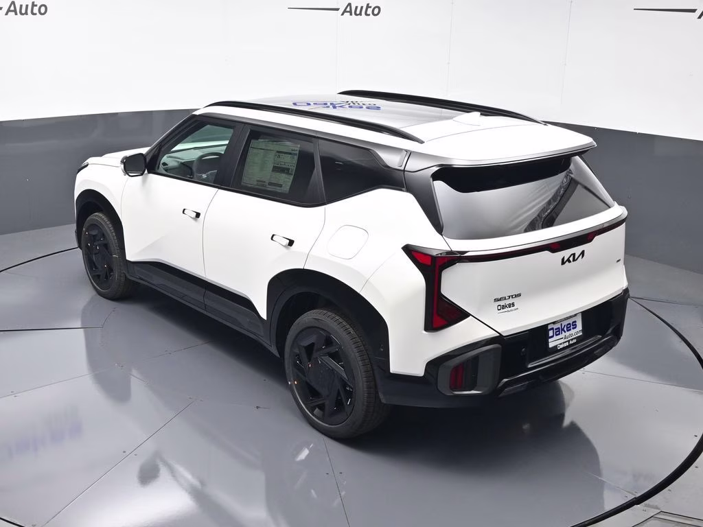 2027 Snow White Pearl Kia Seltos X-Line SX AWD SUV