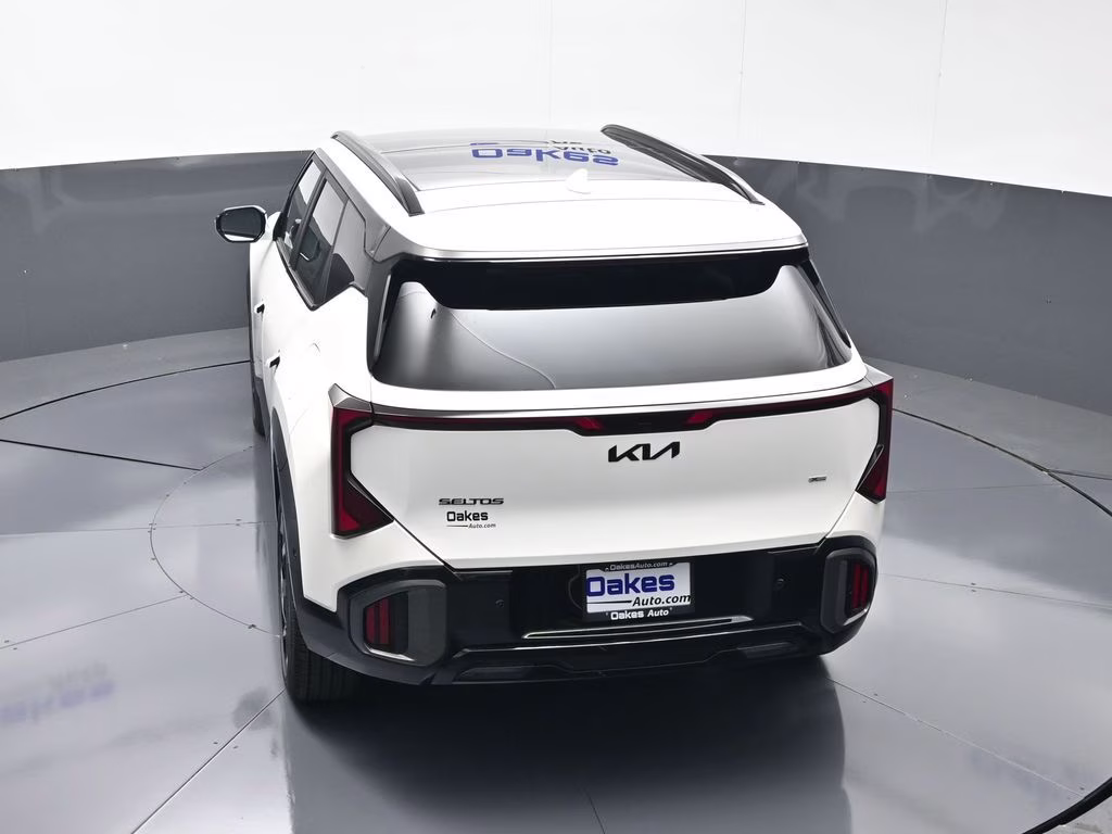 2027 Snow White Pearl Kia Seltos X-Line SX AWD SUV