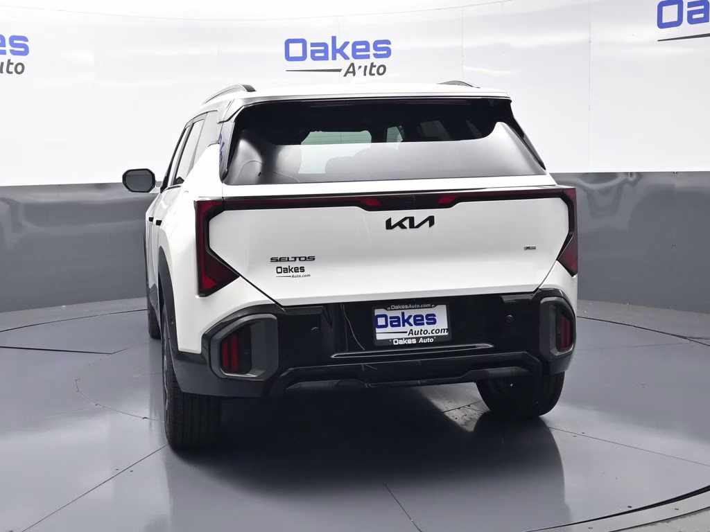 2027 Snow White Pearl Kia Seltos X-Line SX AWD SUV