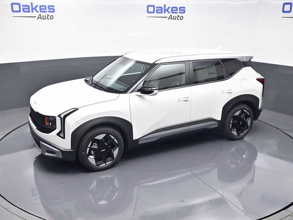 2027 Snow White Pearl Kia Seltos S FWD SUV