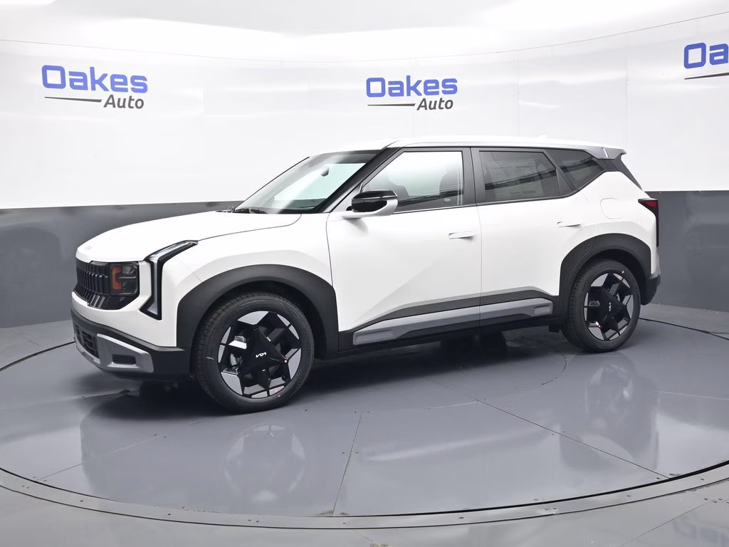 2027 Snow White Pearl Kia Seltos S FWD SUV
