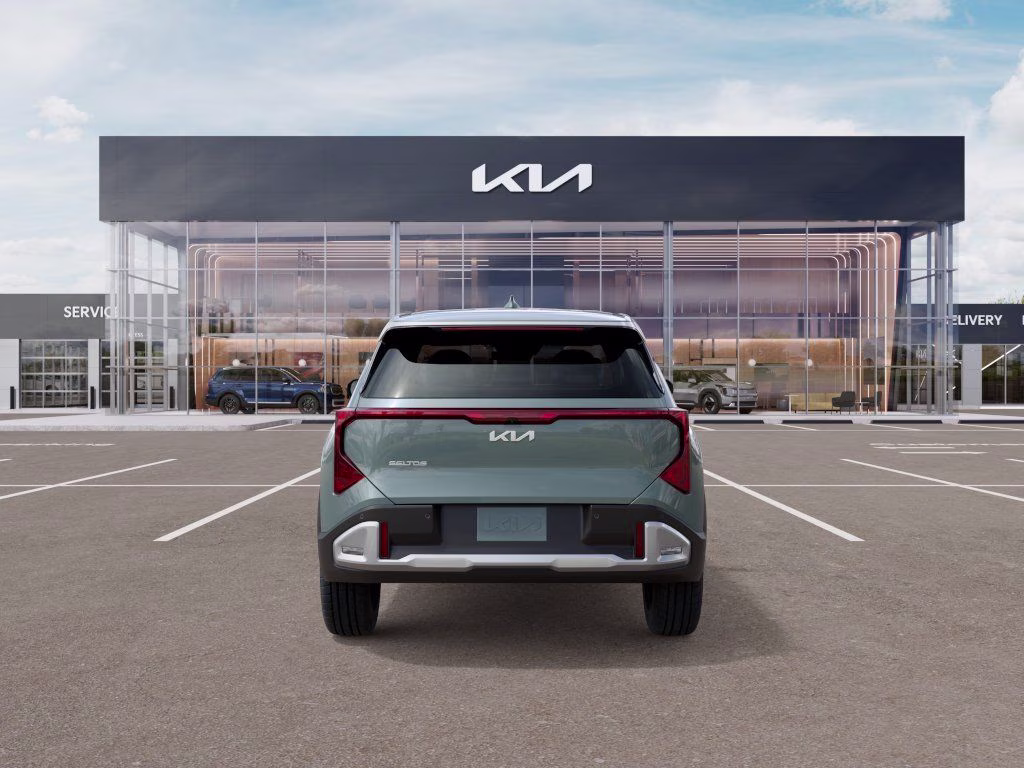 2027 Iceberg Green Kia Seltos S FWD SUV