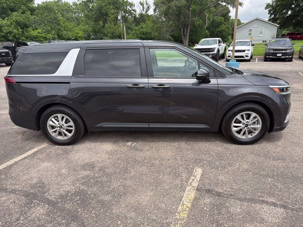 2023 Panthera Metal Kia Carnival LX Seat Package FWD Van