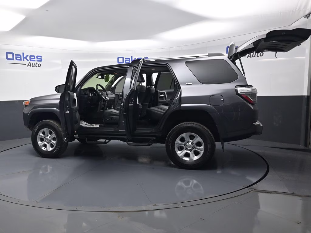 2021 Magnetic Gray Metallic Toyota 4Runner SR5 Premium 4X4 SUV
