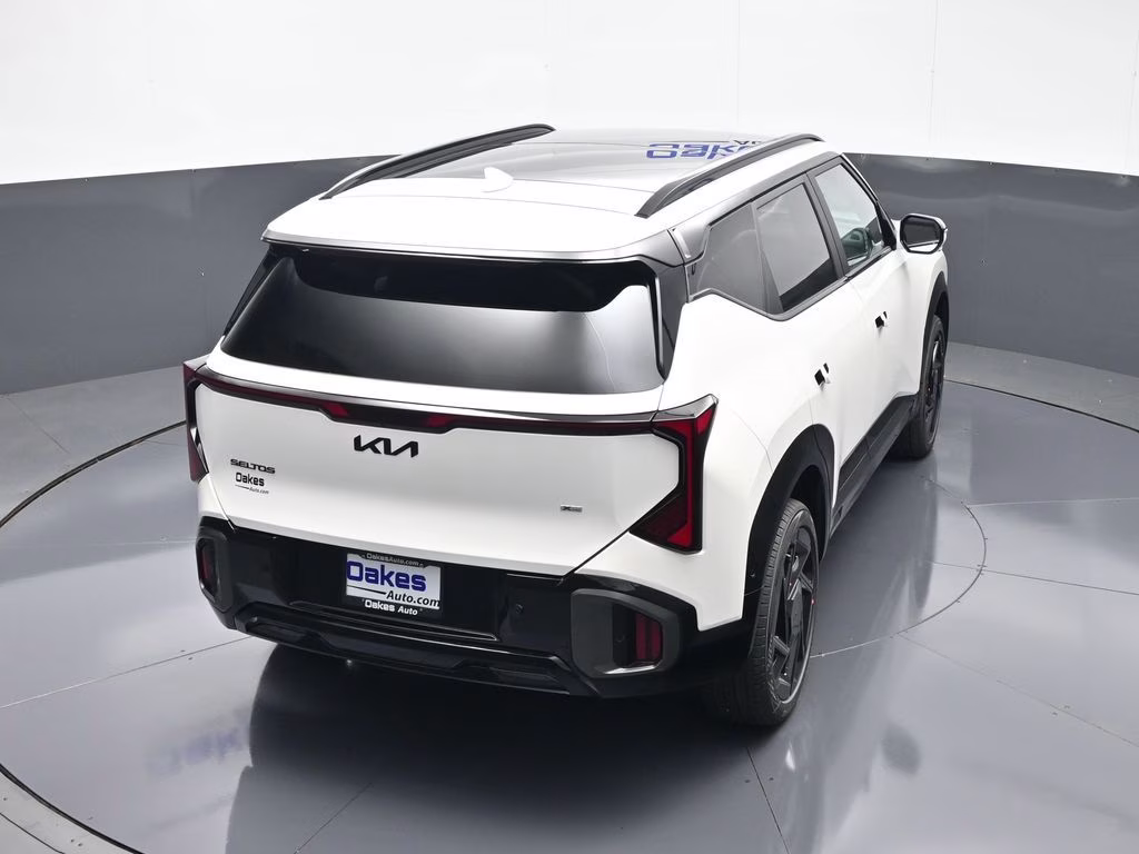 2027 Snow White Pearl Kia Seltos X-Line SX AWD SUV