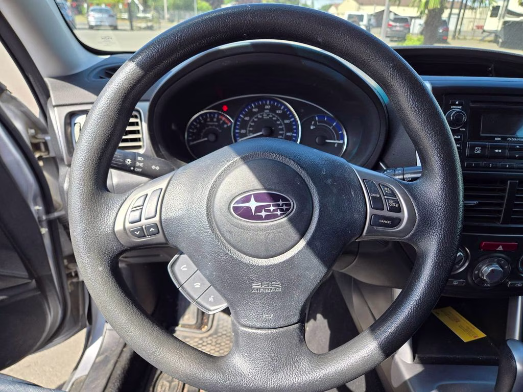 2013 Ice Silver Metallic Subaru Forester 2.5X AWD SUV