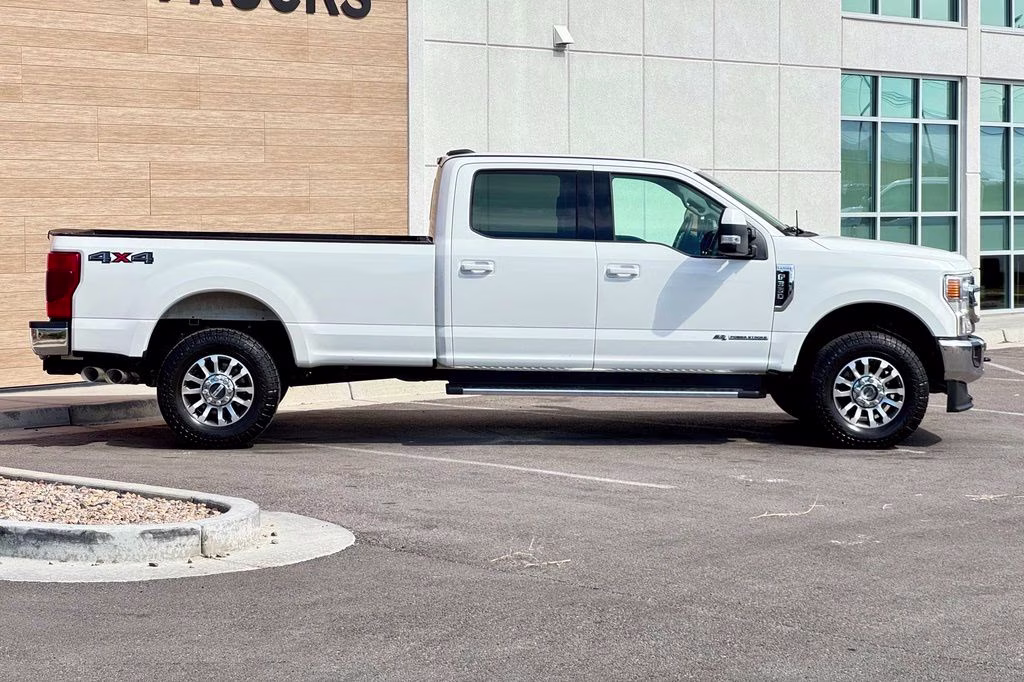 2020 White Metallic Ford Super Duty F-350 SRW Lariat 4X4 Truck
