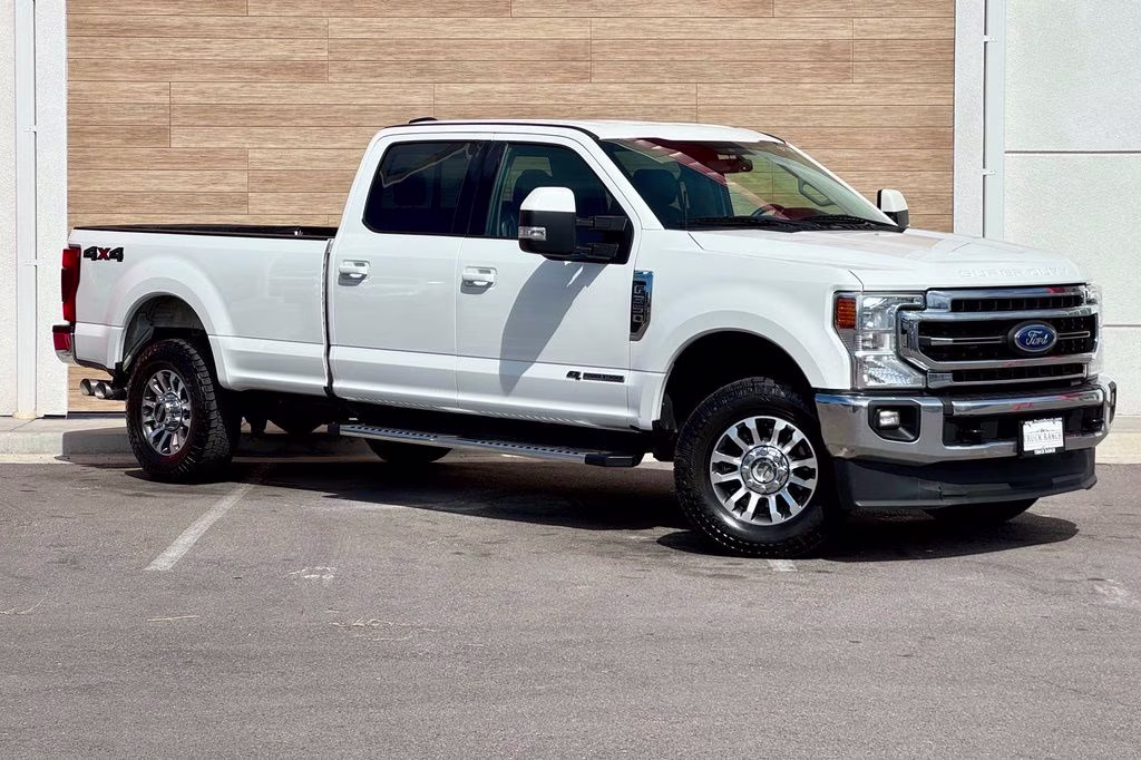 2020 White Metallic Ford Super Duty F-350 SRW Lariat 4X4 Truck